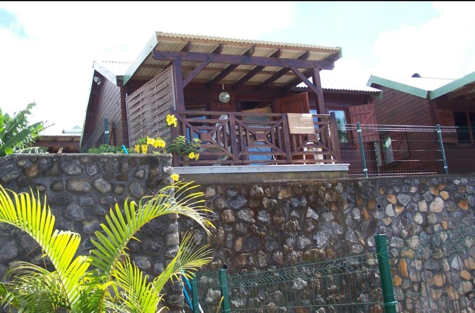 Les Bungalows Les Vanilliers, Sud Sauvage Avec Piscine سانت-جوزيف المظهر الخارجي الصورة